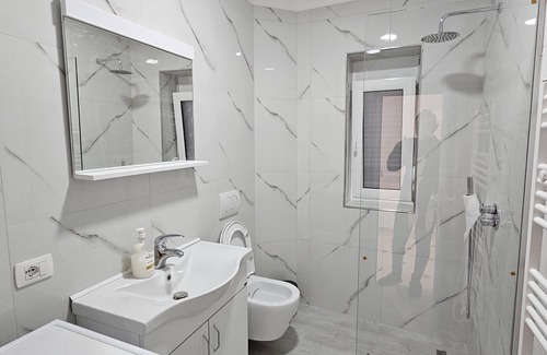 Tirana Apartment | Central Charm: Tirana Hideaway