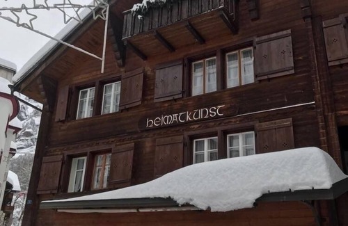 Leukerbad Apartment | Central charming ancient chalet