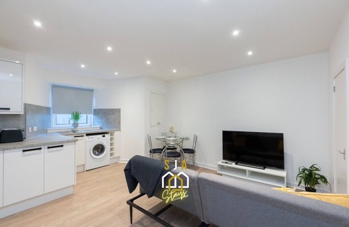Central Aberdeen Apartment | Central City Stay - 1 Bed Apartment in Aberdeen