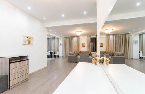 Tbilisi City Centre Apartment | Central City Suite