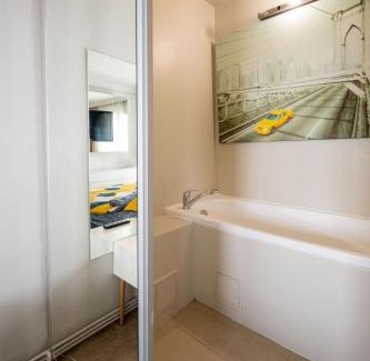 Targoviste Apartment | Central City View X1