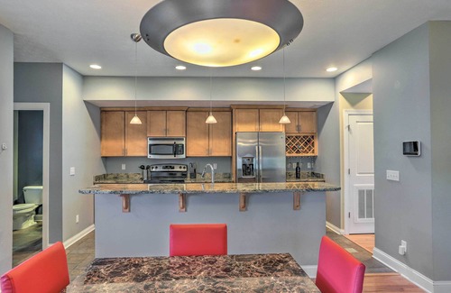 Tremont House | Central Cleveland Gem w/Direct Skyline View!