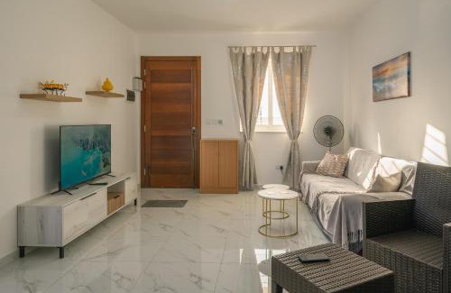 Qawra Apartment | Central Comfort Apartment - Steps From All Amenities
