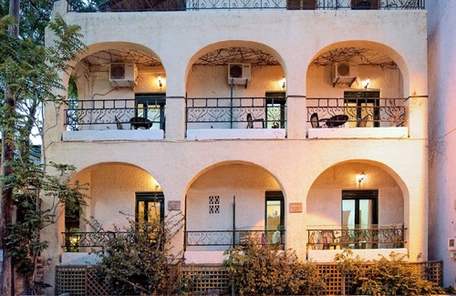 Limenas Chersonisou Apartment | Central Cozy Apartment 150m from sandy beach!