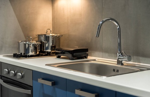 Attiki Apartment | Central Cozy Studio with a Secret Garden
