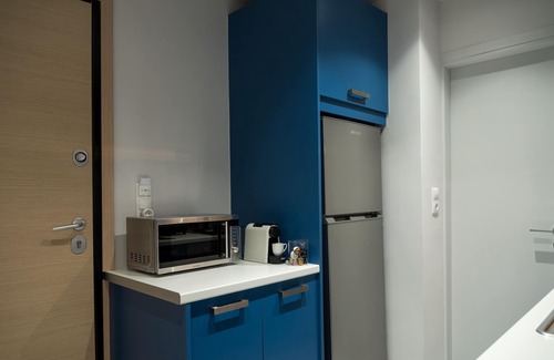Attiki Apartment | Central Cozy Studio with a Secret Garden