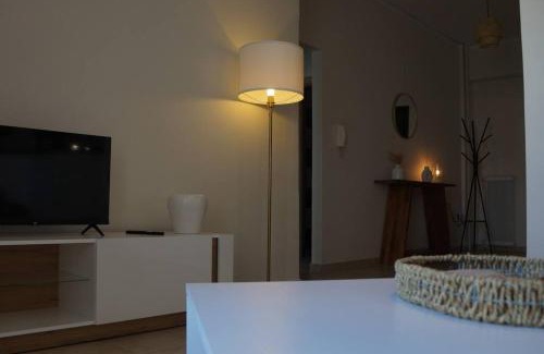 Chalcis Apartment | Central Delight