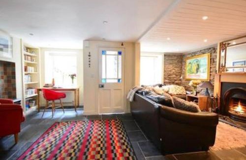 Dingle House | Central Dingle Townhouse