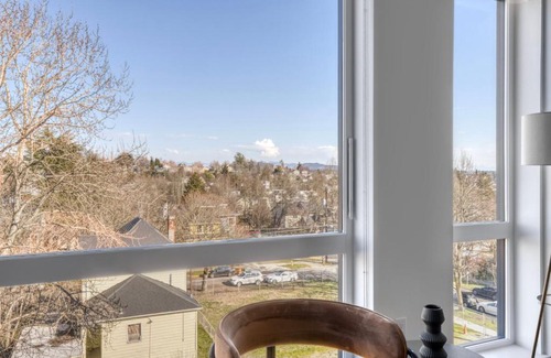 Judkins Park Apartment | Central District 1br w gym bbq nr downtown SEA-550