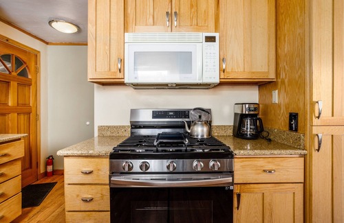 Spenard House | Central dog-friendly cabin with enclosed yard, deck, WiFi, & washer/dryer