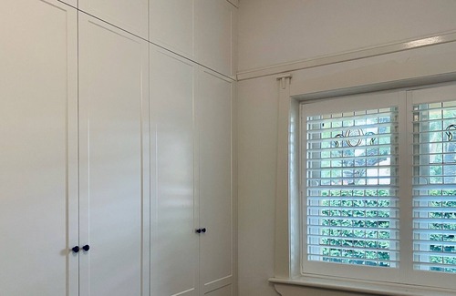 Wagga Wagga House | Central Elegance: Adjacent to the Main Street