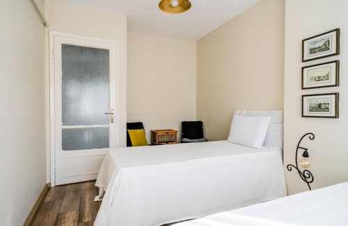 Osmanbey Apartment | Central Flat 3 min to Metro and City's Nisantasi