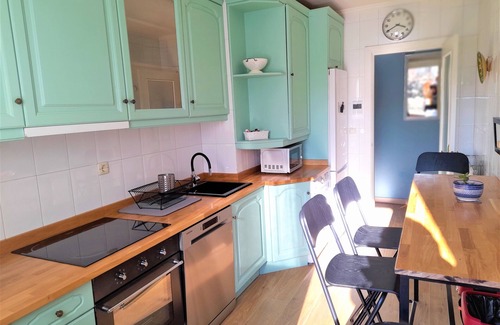 Logrono Historic Centre Apartment | Central, free parking, pets allowed