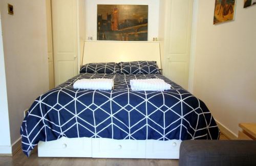 West Brompton Apartment | Central Fulham Studio Apartment near tube