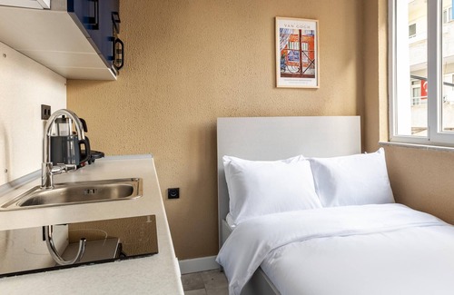 Fatih Apartment | Central, Furnished Studio 5 min to Coast in Fatih