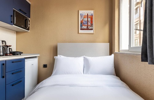 Fatih Apartment | Central, Furnished Studio 5 min to Coast in Fatih