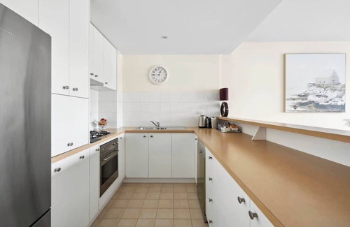 Geelong Apartment | Central Geelong Waterfront Executive Stay