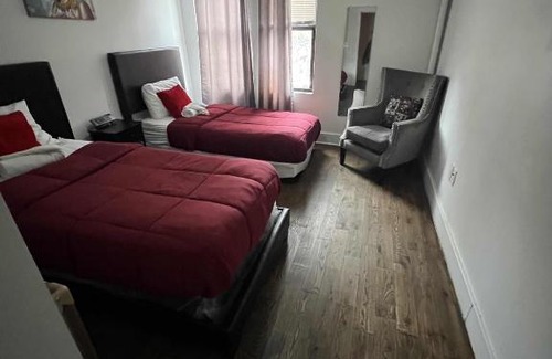 Harlem Apartment | Central Harlem Oasis- LED House