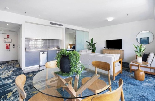 Cairns Central Business District Apartment | Central Haven Couples Retreat at Harbour Lights