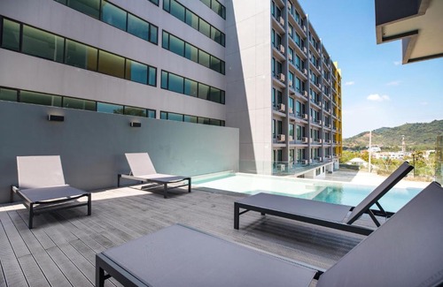 Kathu Apartment | Central Hill View A902 A