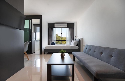 Kathu Apartment | Central Hill View A902 A