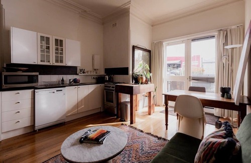 Hobart Central Business District Apartment | Central Hobart Studio