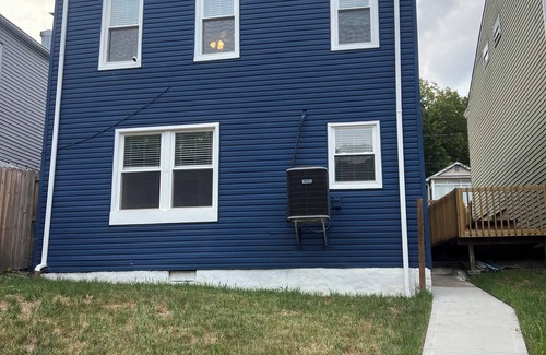 Covington House | Central Home 3min to downtown + private parking + 10% off Ark, Aquarium, and Zoo