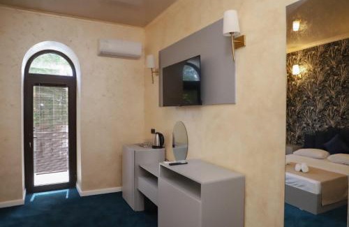 Meghri Hotel | Central hotel