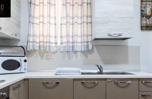 Pieta Apartment | Central HOUSE with living, fast internet and BBQ