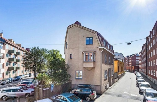 Trosso Apartment | Central Karlskrona & 200 meters to the sea and Borgmästarekajen!