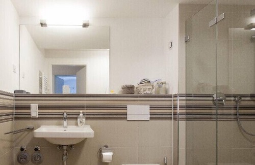 Mitte Apartment | Central living in the Zollhof, modern & cozy, with parking, all new!