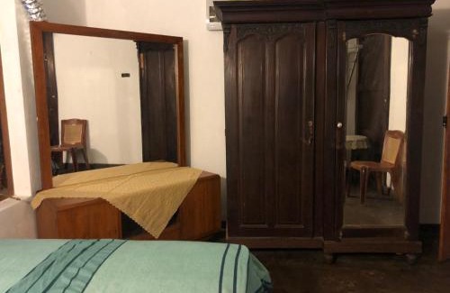 Sri Jayawardenepura Kotte House | Central residence Rajagiriya-Entire House