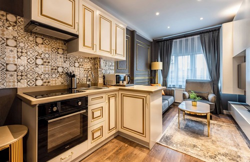 Taksim Apartment | Central Location 7 Person Capacity Breakfast Included