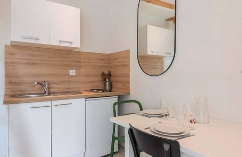 Old Lille Apartment | Central location for this studio Old Lille