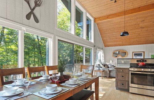 Moscow House | Central location, gorgeous private deck!