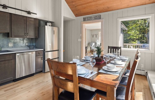 Moscow House | Central location, gorgeous private deck!