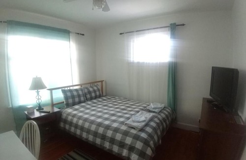 Rosedale House | Central Location Master Bedroom