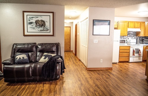 Scenic Foothills House | Central Location, Private Yard, Modern and Comfy Furnishings, Family Friendly