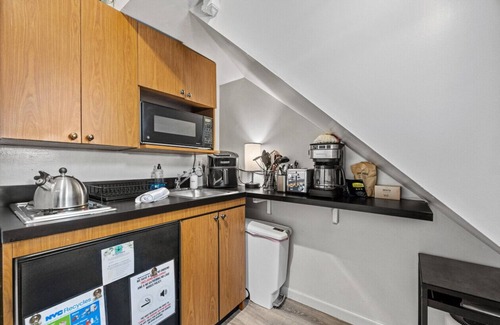 Midtown West Apartment | Central Location Studio, Walk to Times Square