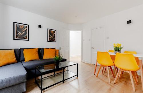 Bryanston and Dorset Square Apartment | Central London flat in Marylebone by Regents Park