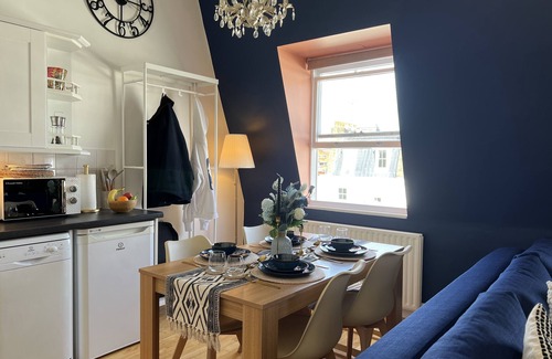 Pimlico Apartment | Central London Flat - Next to Victoria, Buckingham palace, with views of Big Ben