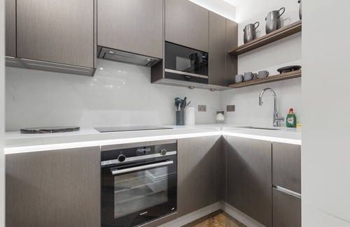 Chelsea Apartment | Central London Luxe-Exclusive Chelsea 2BR flat