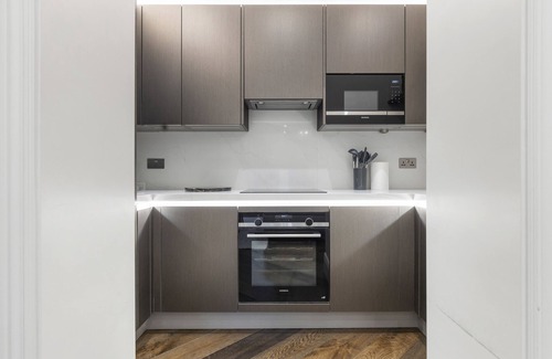 Chelsea Apartment | Central London Luxe-Exclusive Chelsea 2BR flat