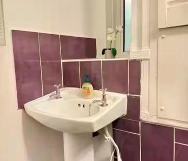 Somers Town House | Central London Room Sleeps 4