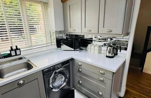 Salford House | Central Manchester House with Large Garden