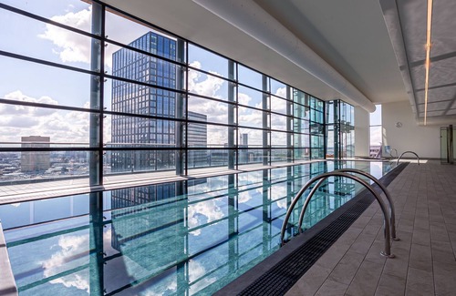 Manchester City Centre Apartment | Central Manchester One Bedroom Apartment with pool and view