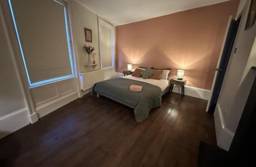 Margate Apartment | Central Margate house with sauna & private garden