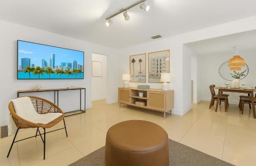 Coral Way Apartment | Central Miami Oasis, Near Brickell, Grove & Little Havana