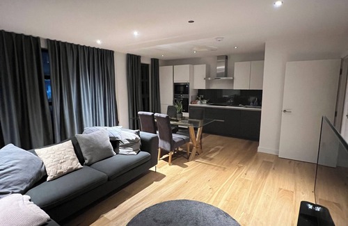 Bermondsey Apartment | Central & Modern 1 BD Flat in Bermondsey!