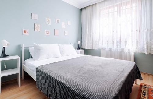 Umraniye Apartment | Central Modern Flat, 7 min to Metropol Mall